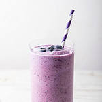 6. Berry Matcha Smoothie