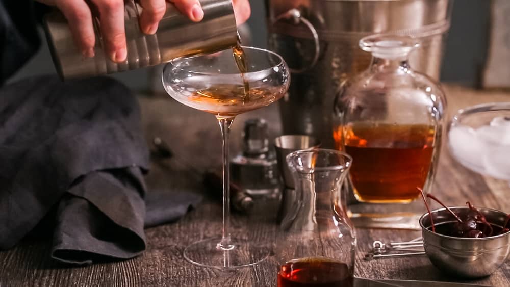 Best Way to Prepare a Manhattan